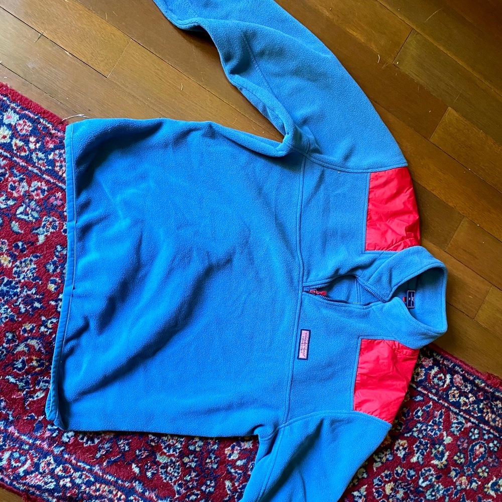 Vineyard Vines Pull Over - image 1